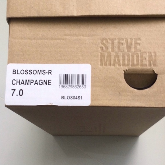 Steve Madden Blossoms-R Champagne Sz 7 Ballet flat  Decorative rhinestone NWOT - Picture 7 of 7